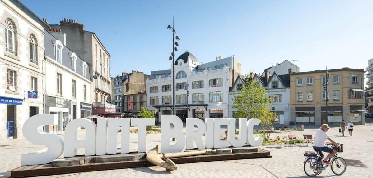 Le Nid Briochin Studio Au Coeur De Saint-Brieuc Luaran gambar